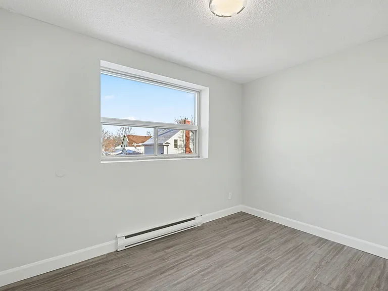 125 College Ave S — Photo 18