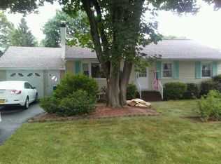 53 Kinry Rd, Poughkeepsie, NY 12603