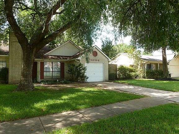 3rd image of 20235 Blue Juniper Dr