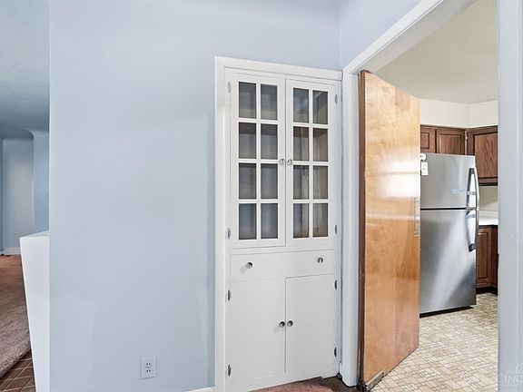 5th image of 6262 Betts Ave