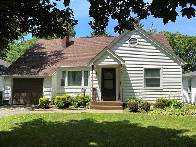 1st image of 140 Greenwood Dr