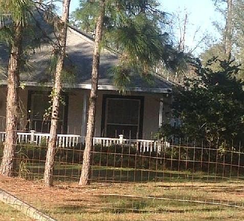 2nd image of 28611 Lindenhurst Dr