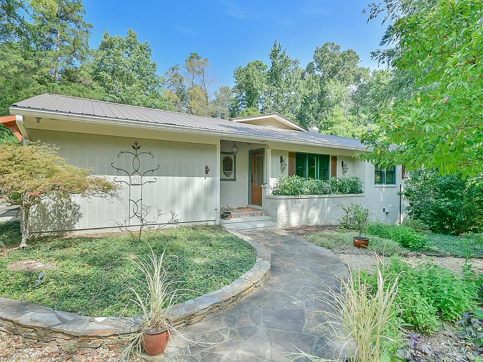 1st image of 114 Meadowbrook Dr