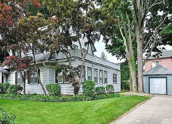 2nd image of 4529 Douglaston Pkwy