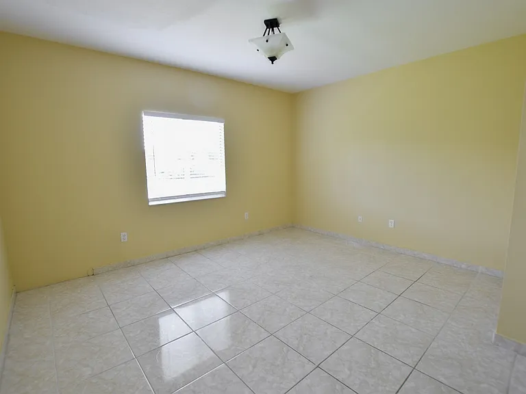 522 Villa Del Sol Cir #203 — Photo 15
