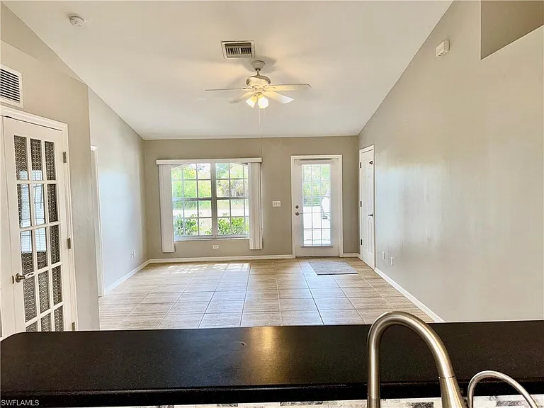 6016 Lindbrook Ave — Photo 8