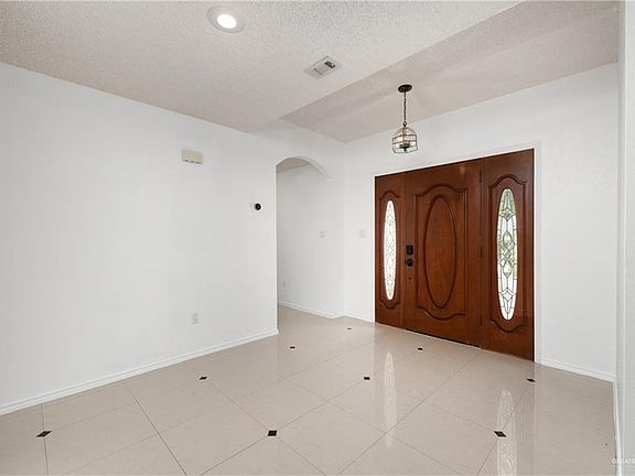 2nd image of 1548 Chipinque St