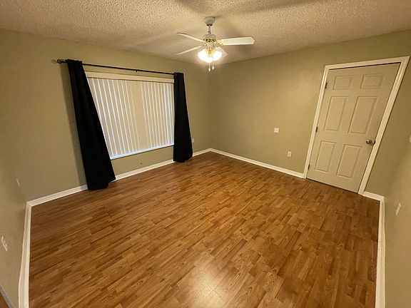 4th image of 3715 Stonefield Dr #5