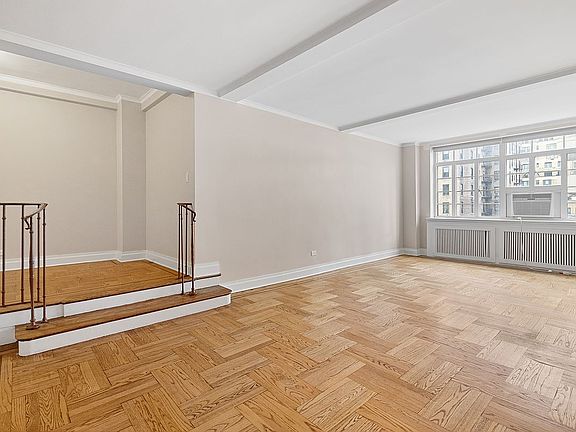 4th image of 110 E 87th St APT 7A