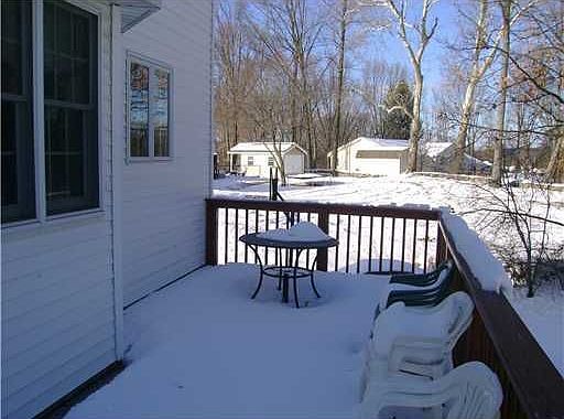 4th image of 40 Williams Ave