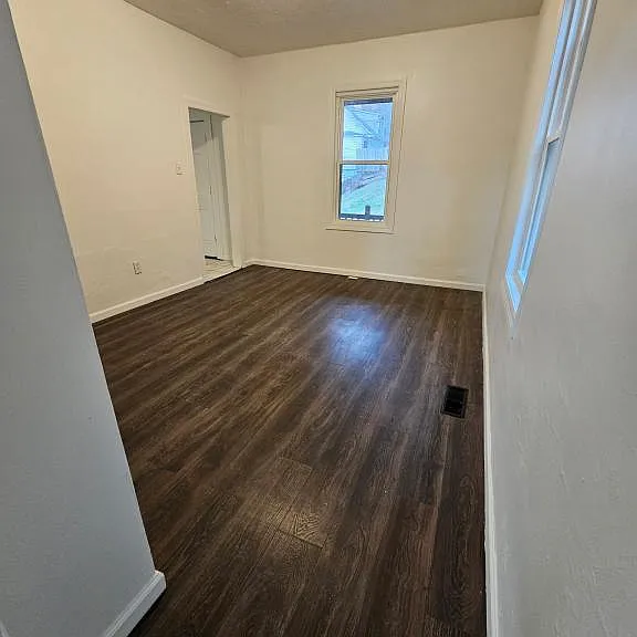 640 Pine St — Photo 4