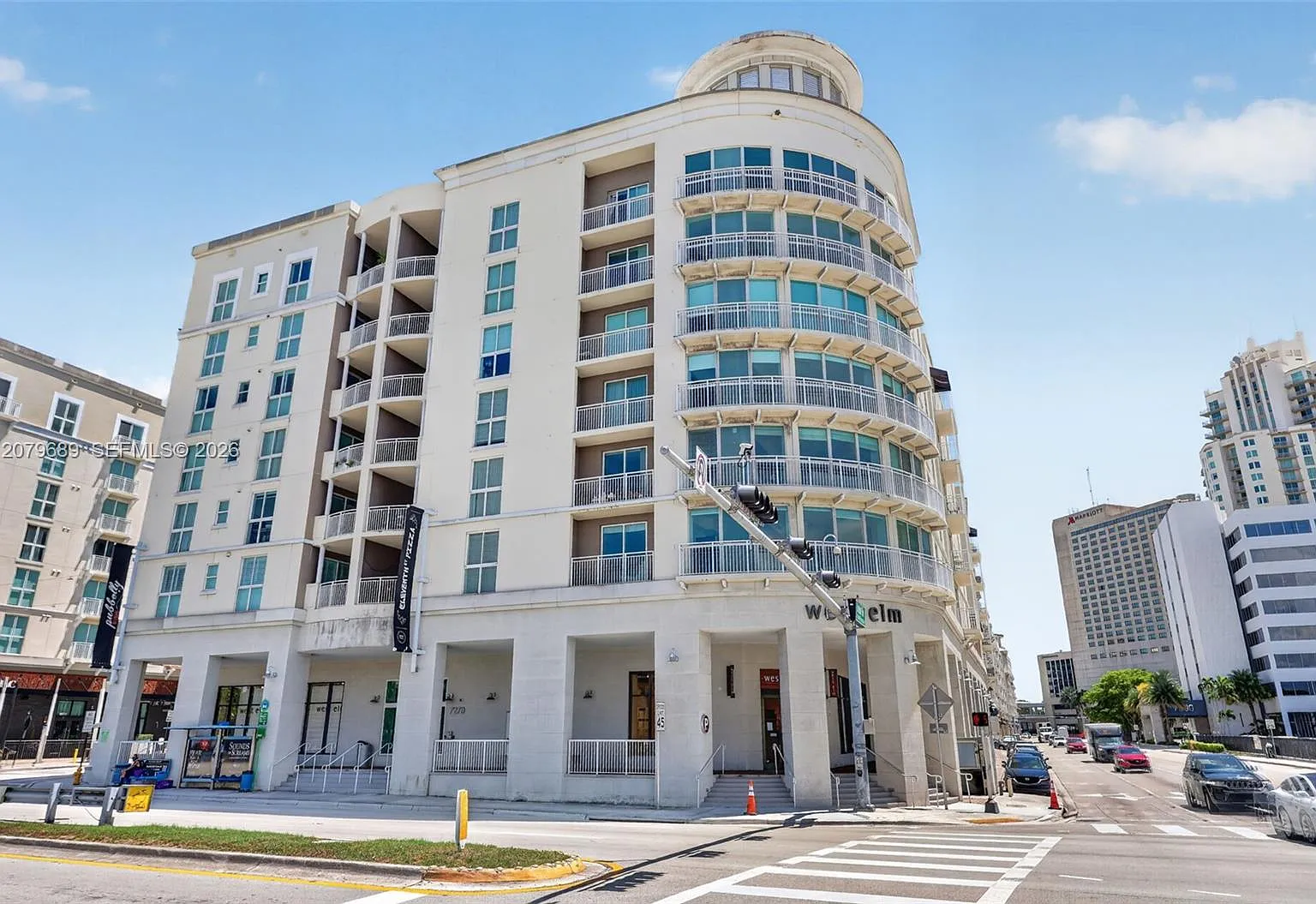 Downtown Dadeland Condo N — Photo 1