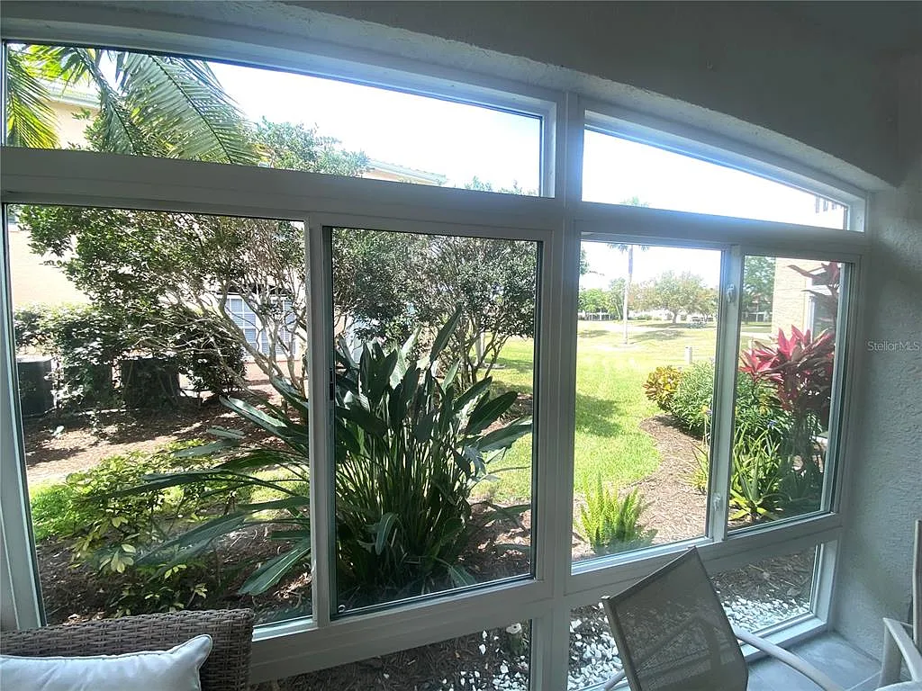 2 bed, 2.0 bath, 1130 sqft, $1,800 — Photo 4