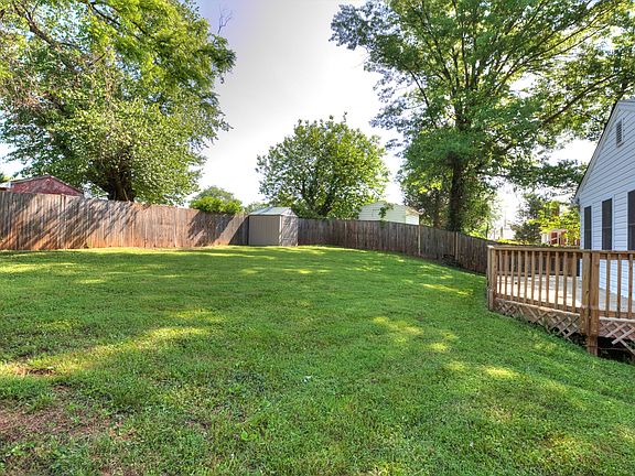 5th image of 7704 Newcastle Dr