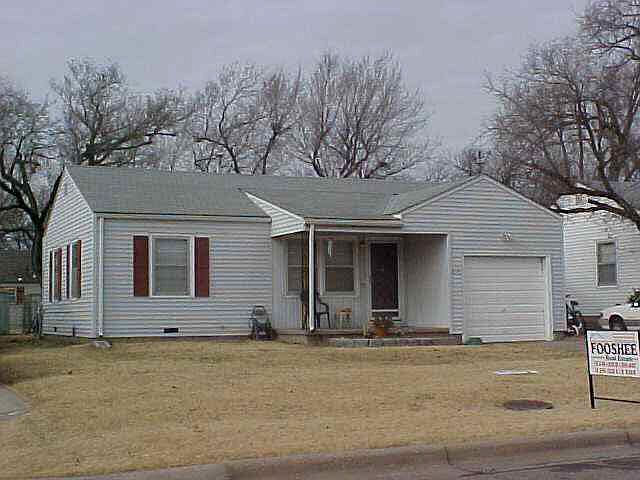 1st image of 715 Charron Dr