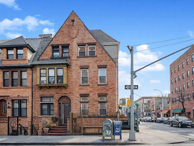 384 Lafayette Ave #1 — Photo 23