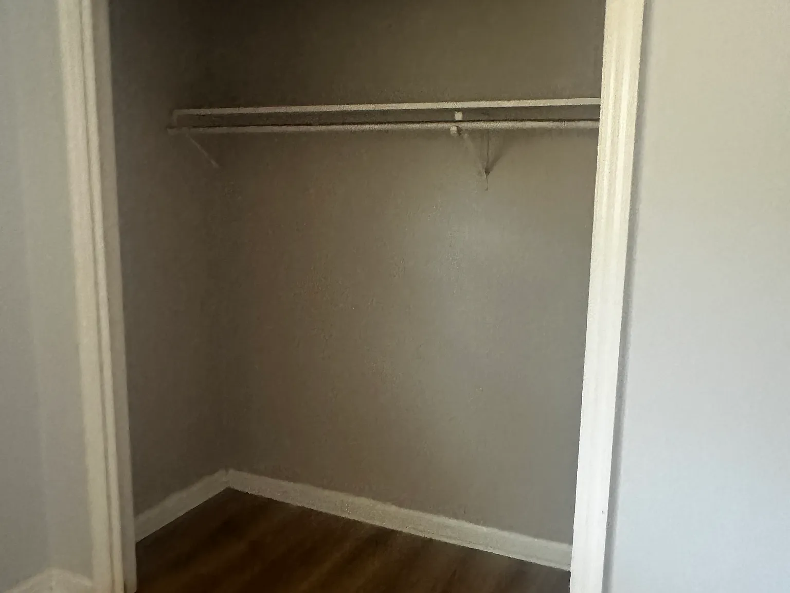 2 bed, 700 sqft, $1,400 — Photo 1