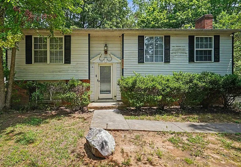 6201 Turtle Neck Ln — Photo 1