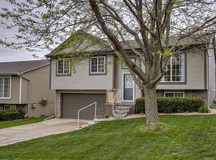 11715 Mary St, Omaha, NE 68164