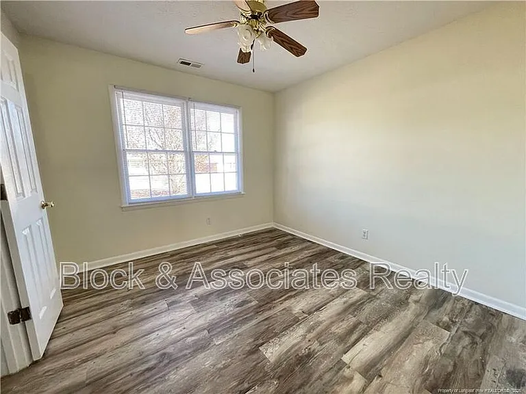 7895 Burwell Dr — Photo 5