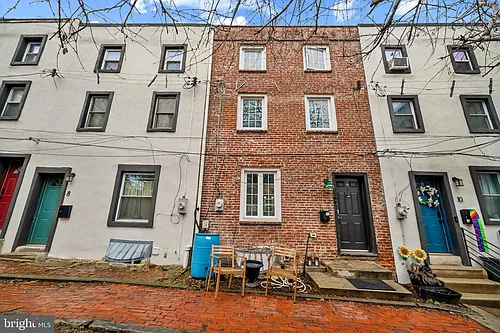 9 Bristow Pl Photo 1