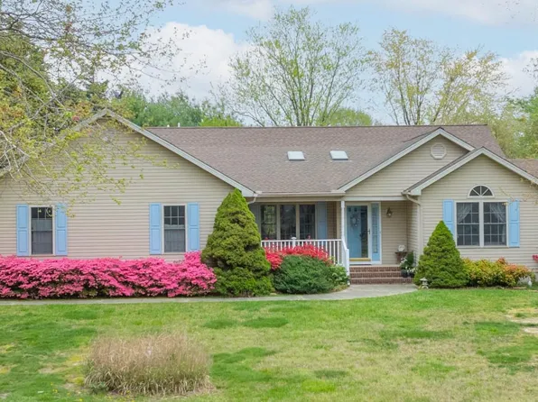 24 Pinewater Dr, Harbeson, DE 19951