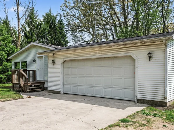 62252 Shaffer Rd, Constantine, MI 49042