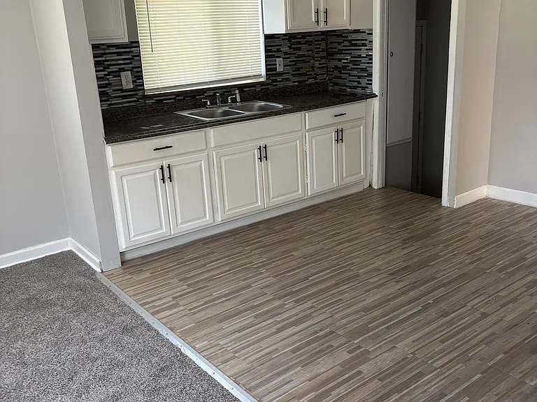 21622 Santa Clara Ave — Photo 6