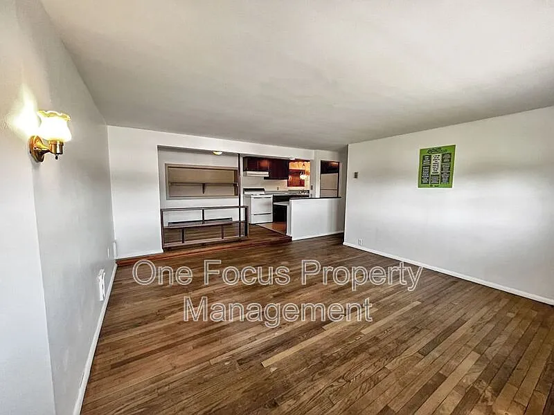 1 bed, 1.0 bath, $795 — Photo 3