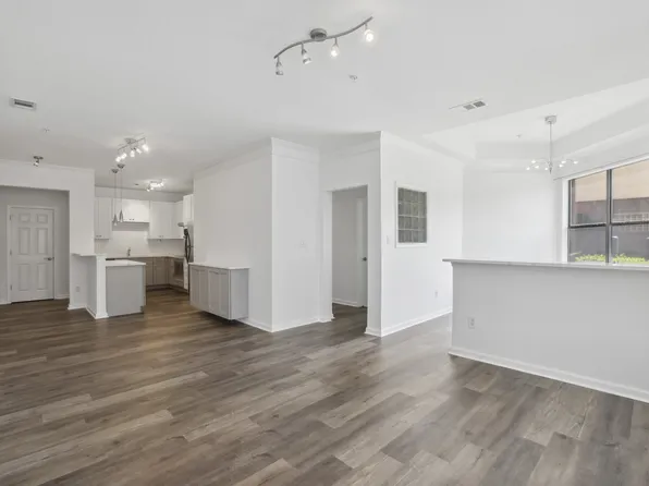 400 17th St NW Unit 2031, Atlanta, GA 30363