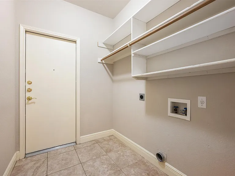11619 Sonoma Dr — Photo 34