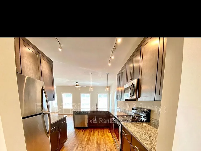 311 W 13th St #B — Photo 3