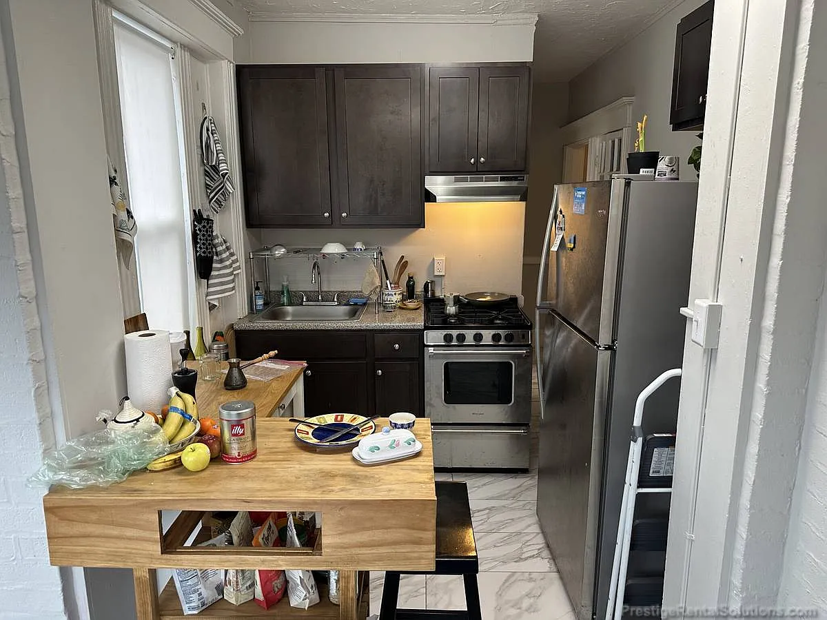 Building Photo - 48 Allston St #1