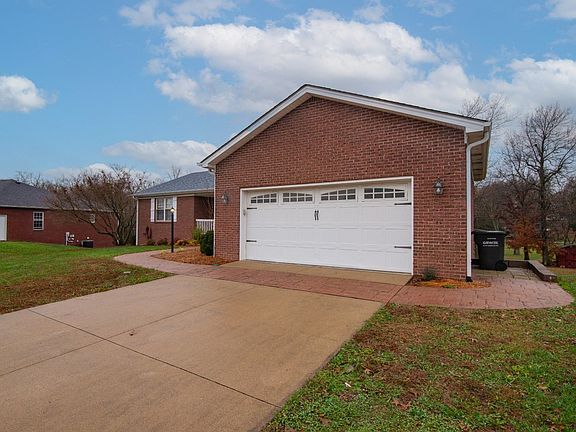 3rd image of 243 Emmaus Cir
