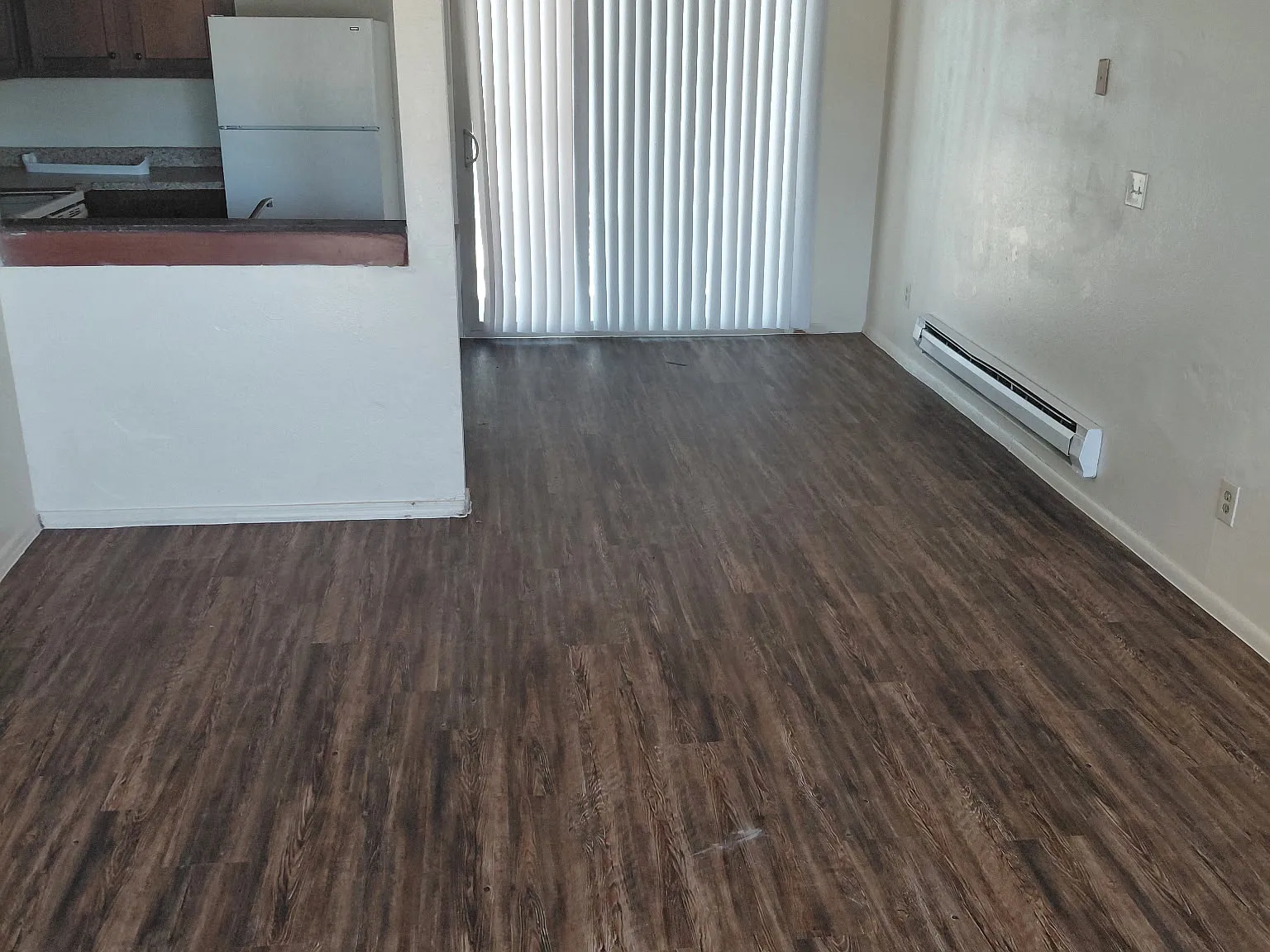 3 bed, 800 sqft, $1,499 — Photo 1