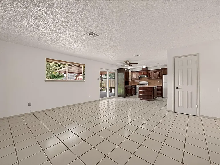 5206 Olana Dr — Photo 5