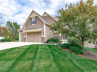 8015 Apache Rd, Lenexa, KS 66227