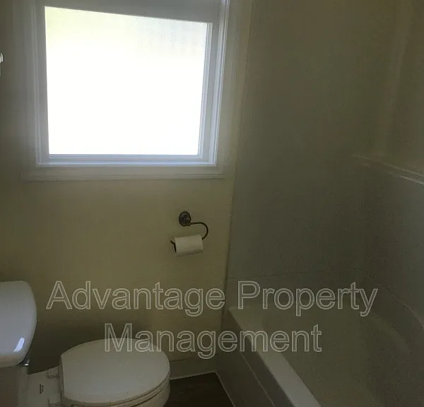 615 SE Atwood Ave — Photo 7