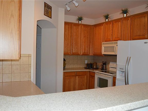 2nd image of 2961 Saint Andrews Dr
