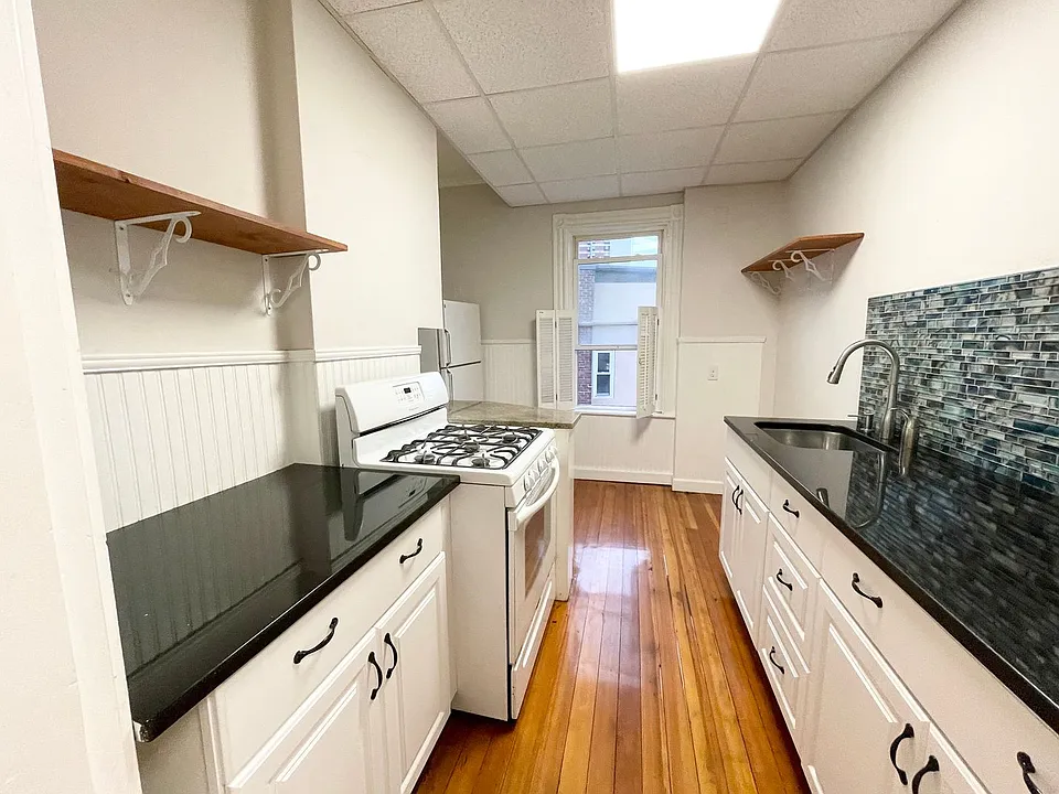 22 Parker Hill Ave #2