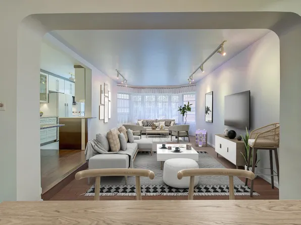 69-11 Yellowstone Boulevard image 1 of 31