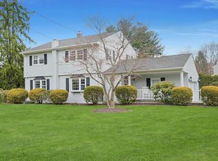 3 Willow Dr, Briarcliff Manor, NY 10510