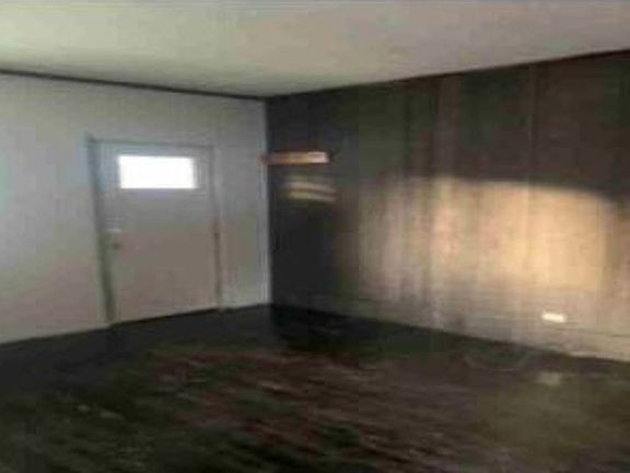 5th image of 218 1/2 N 8th St