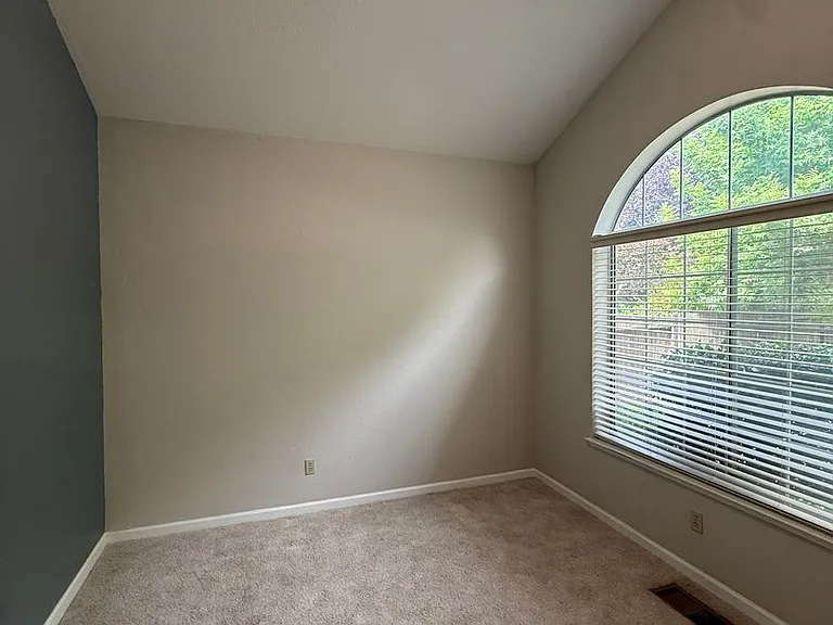 2853 Saint Andrews Rd — Photo 15