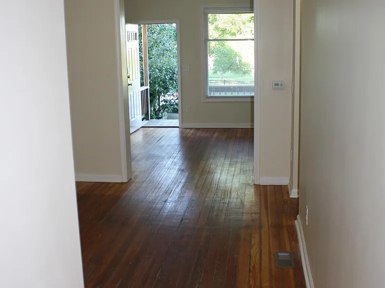 1466 Indianola Ave — Photo 18