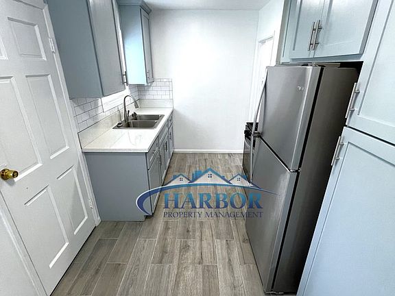 5th image of 1128-1132 S Mesa St #1130