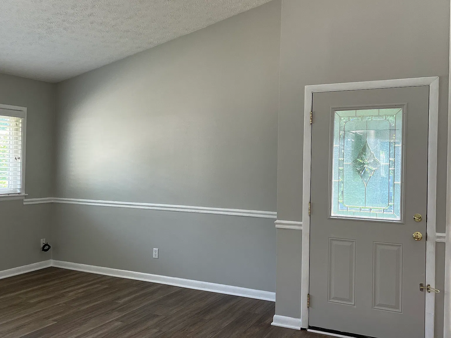 1907 Brentmoor Ln — Photo 3