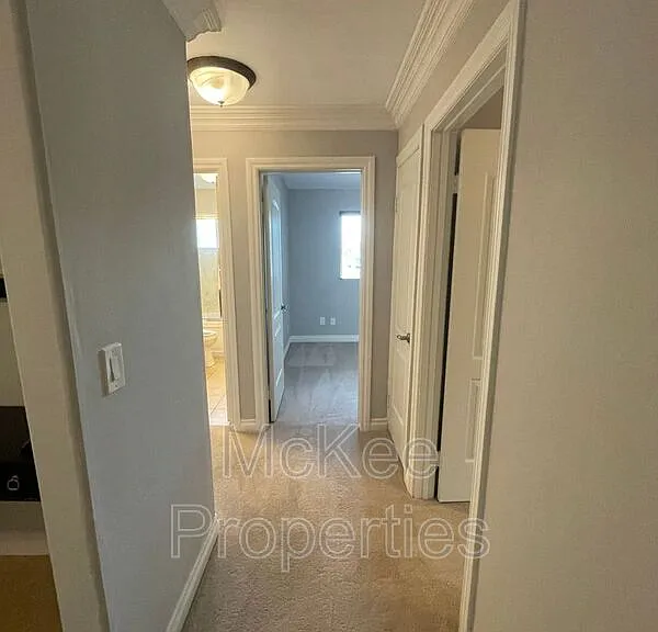 4328 College Ave — Photo 12