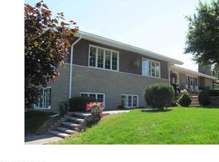 10 Pearl St, Fort Kent, ME 04743