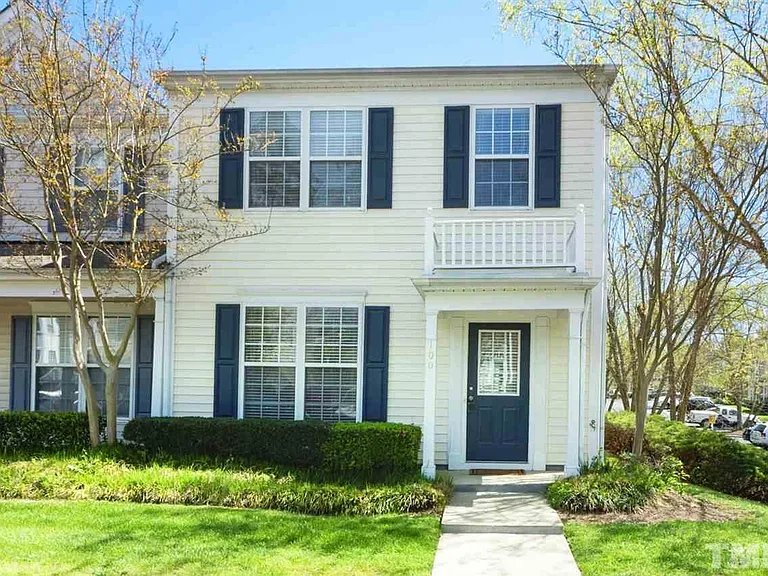 100 Parklane Dr — Photo 13